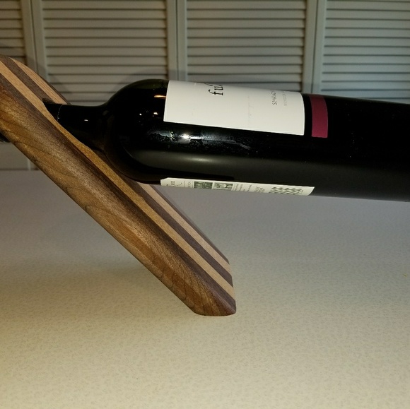 Wooden wine bottle holder - Picture 2 of 4